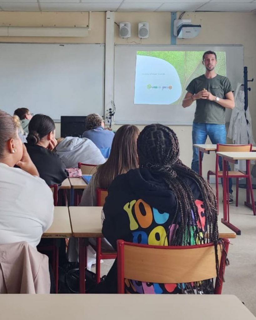 Atelier apicole participatif à Valenciennes